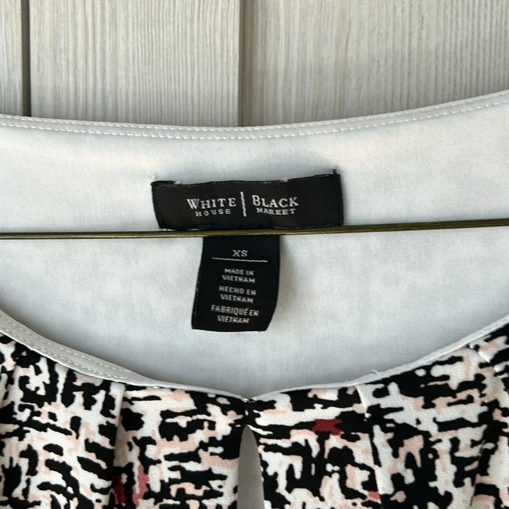 Kasper Women's Black and White Blouse